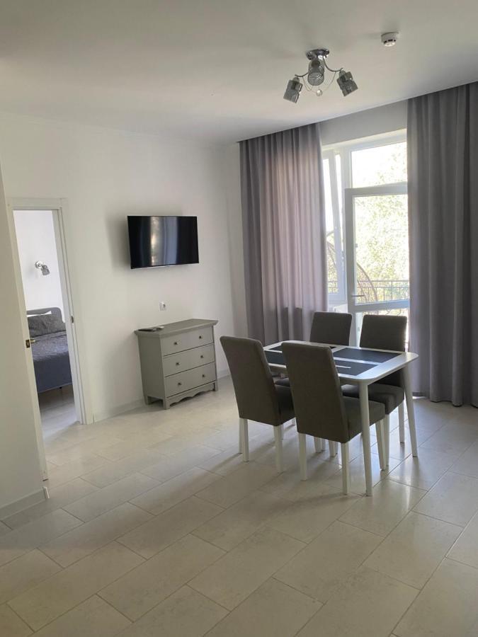 Boutique Hotel Enjoy Siergiejewka Zewnętrze zdjęcie